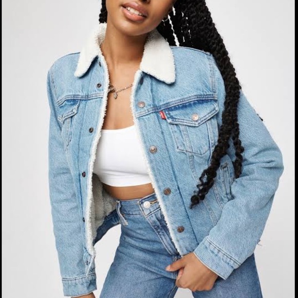 Levi’s Sherpa Denim Trucker Jacket - Picture 3 of 9